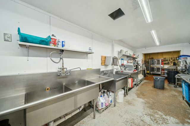 319 E Illinios Avenue, Vinita, OK 74301