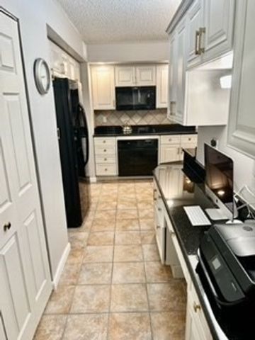 511 Ferncroft Tower 511, Middleton, MA 01949