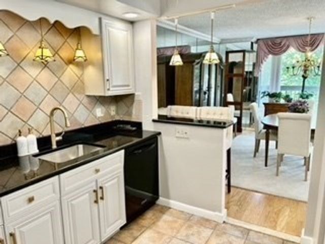 511 Ferncroft Tower 511, Middleton, MA 01949