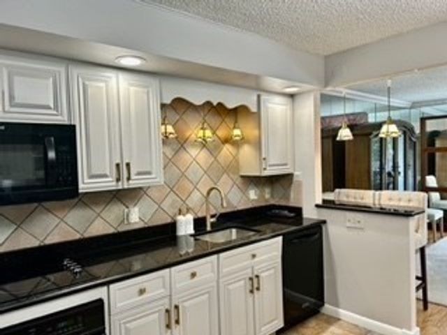 511 Ferncroft Tower 511, Middleton, MA 01949