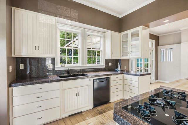 210 Drummond St, Nevada City, CA 95959