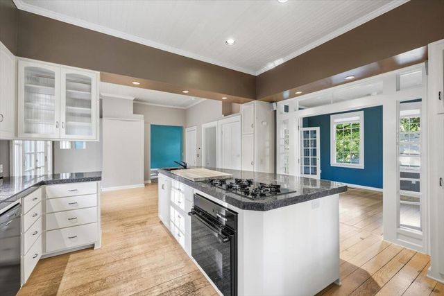 210 Drummond St, Nevada City, CA 95959