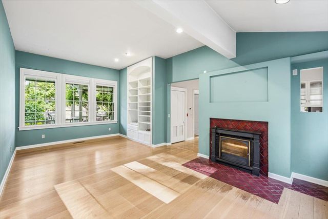 210 Drummond St, Nevada City, CA 95959
