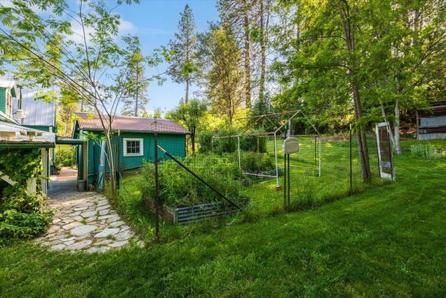 210 Drummond St, Nevada City, CA 95959
