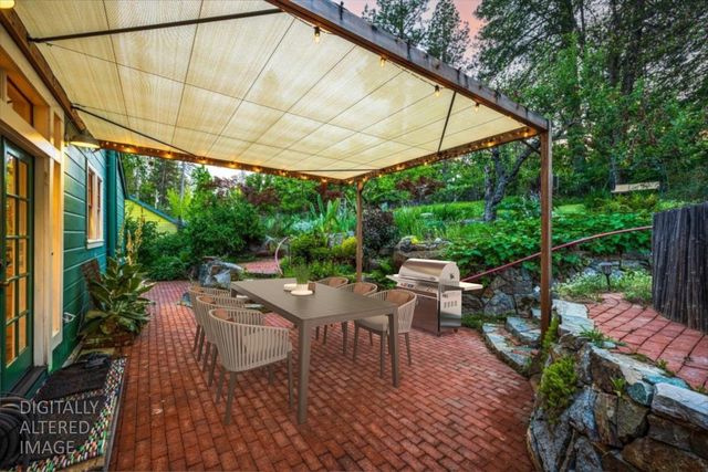 210 Drummond St, Nevada City, CA 95959