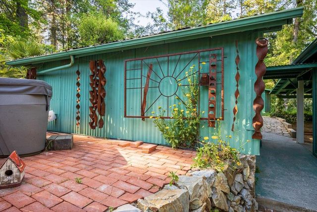210 Drummond St, Nevada City, CA 95959