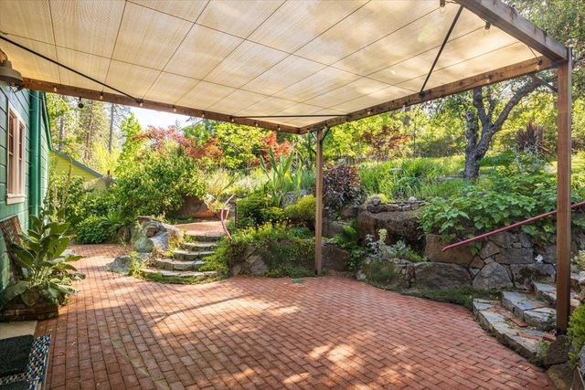 210 Drummond St, Nevada City, CA 95959