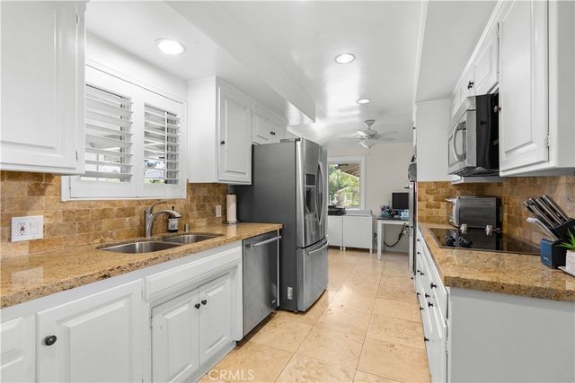 5704 Larryan Drive, Woodland Hills, CA 91367