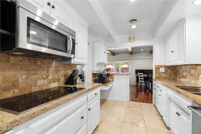 5704 Larryan Drive, Woodland Hills, CA 91367