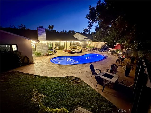 5704 Larryan Drive, Woodland Hills, CA 91367
