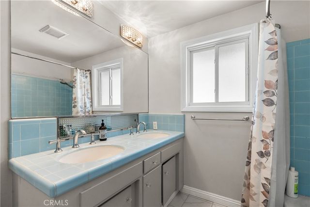 5704 Larryan Drive, Woodland Hills, CA 91367