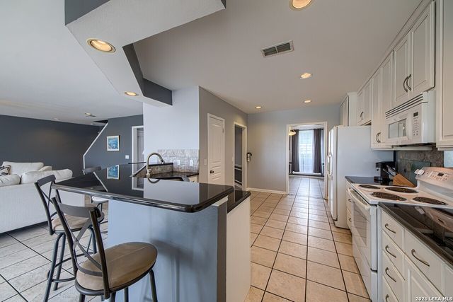 25006 Flying Arrow, San Antonio, TX 78258