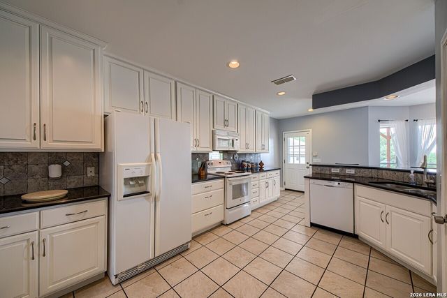 25006 Flying Arrow, San Antonio, TX 78258