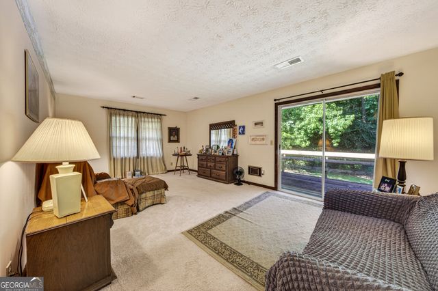 1058 Highway 332, Pendergrass, GA 30567