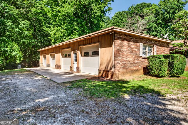 1058 Highway 332, Pendergrass, GA 30567