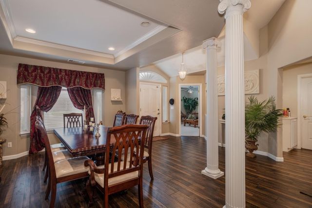 7449 N Lodi Ave, Fresno, CA 93722