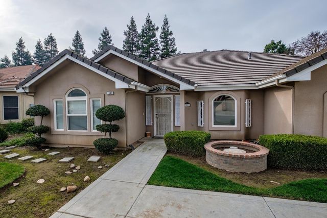 7449 N Lodi Ave, Fresno, CA 93722