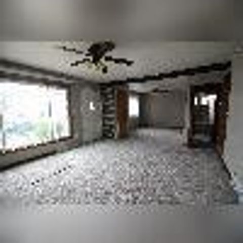 936 E Mahan Avenue, Hazel Park, MI 48030