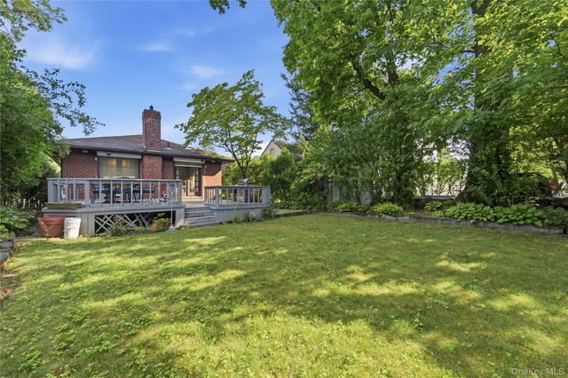 255-24 Iowa Road, Little Neck, NY 11362