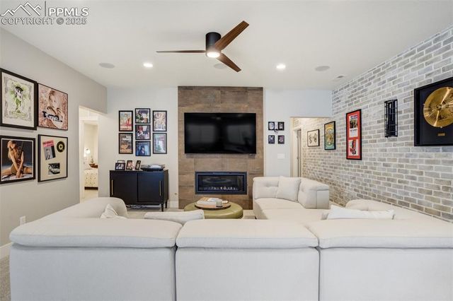 6423 Tumble Creek Drive, Colorado Springs, CO 80924