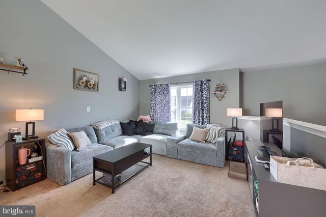 9 OLDFIELD AVE, Jonestown, PA 17038