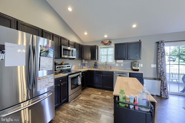 9 OLDFIELD AVE, Jonestown, PA 17038