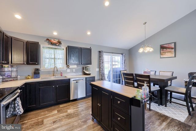 9 OLDFIELD AVE, Jonestown, PA 17038