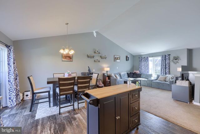 9 OLDFIELD AVE, Jonestown, PA 17038