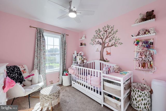 9 OLDFIELD AVE, Jonestown, PA 17038