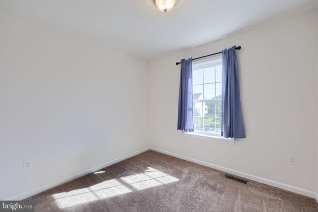 9 OLDFIELD AVE, Jonestown, PA 17038