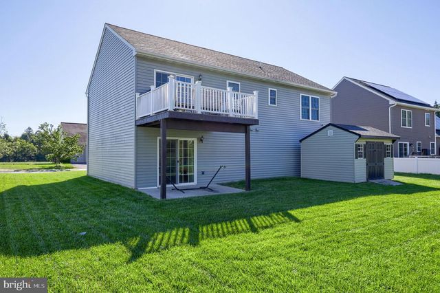 9 OLDFIELD AVE, Jonestown, PA 17038