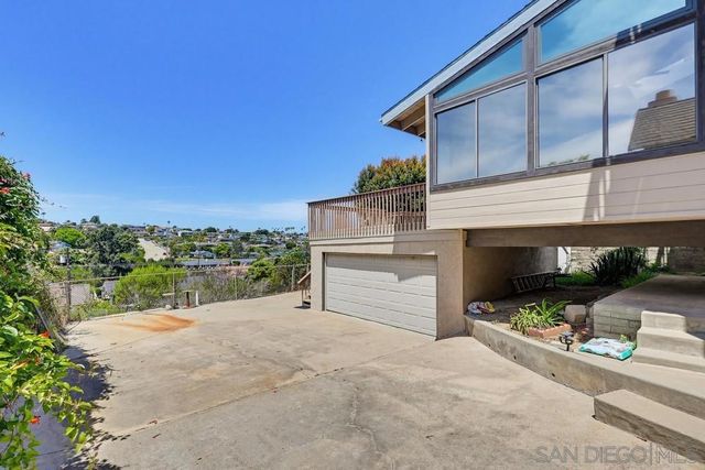 1174 Concord, San Diego, CA 92106