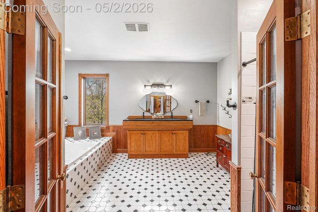 9655 Birch Run, Brighton Township, MI 48114