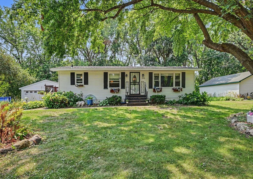 2110 Stillwater Street, White Bear Twp, MN 55110 — photo 2