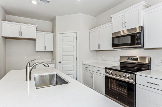 1644 Slate Dr, Cantonment, FL 32533