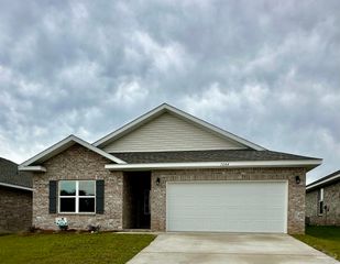 1644 Slate Dr, Cantonment, FL 32533