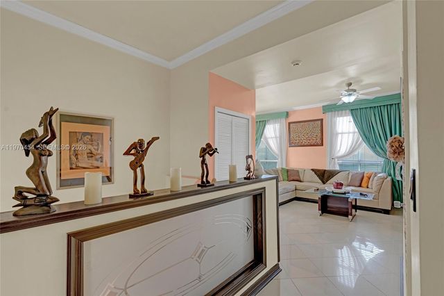 7400 W 20th Avenue 402, Hialeah, FL 33016