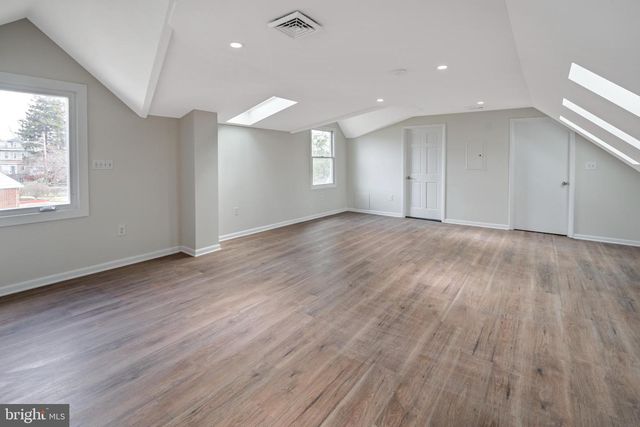 2 MCCARTHY, Ewing, NJ 08618