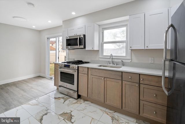 2 MCCARTHY, Ewing, NJ 08618