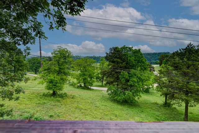 326 Country Bluff Drive, Branson, MO 65616