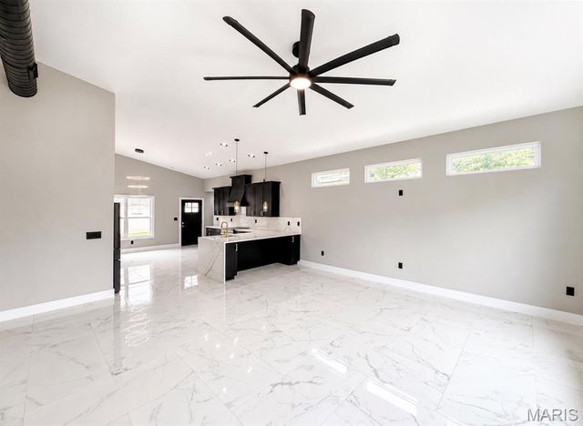 202 Jimmy H Drive, Jonesburg, MO 63351