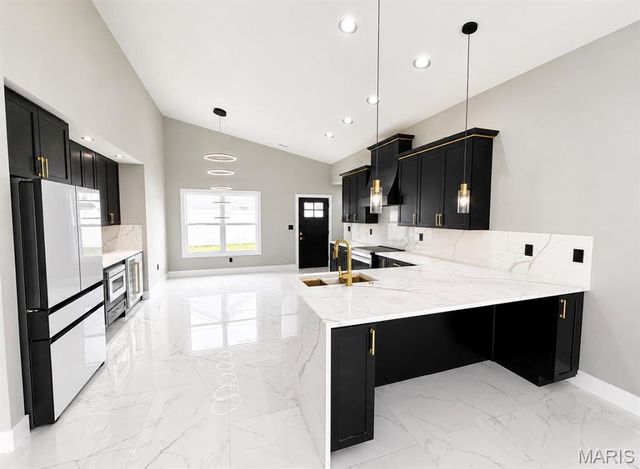 202 Jimmy H Drive, Jonesburg, MO 63351