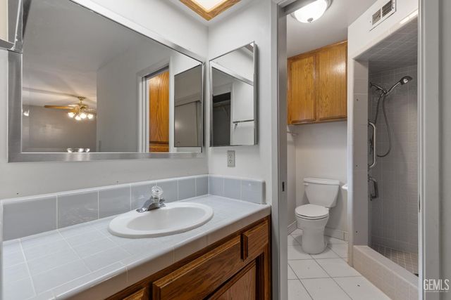 10000 Marilee Avenue, Bakersfield, CA 93312