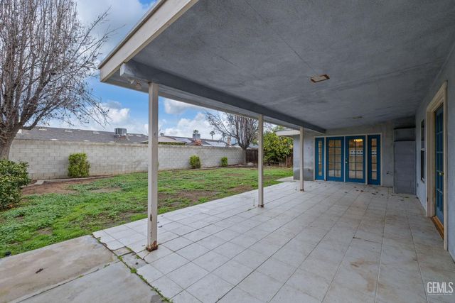 10000 Marilee Avenue, Bakersfield, CA 93312