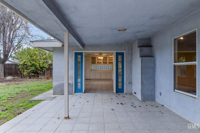 10000 Marilee Avenue, Bakersfield, CA 93312