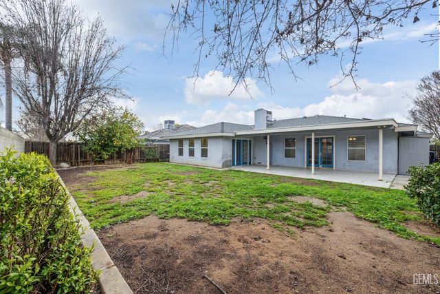 10000 Marilee Avenue, Bakersfield, CA 93312