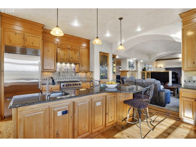 18380 S FERGUSON Rd, Oregon City, OR 97045