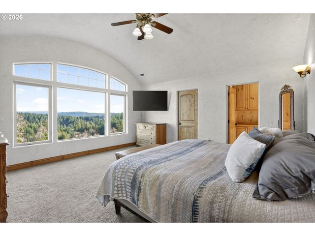 18380 S FERGUSON Rd, Oregon City, OR 97045