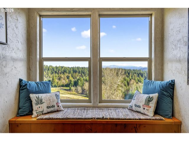 18380 S FERGUSON Rd, Oregon City, OR 97045