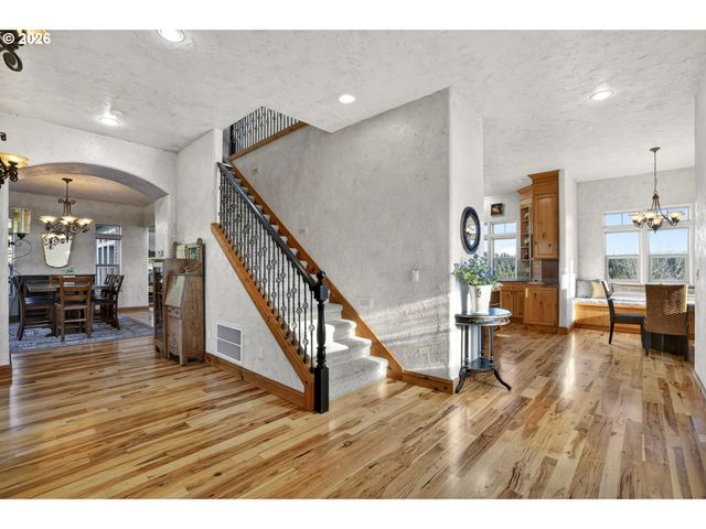 18380 S FERGUSON Rd, Oregon City, OR 97045